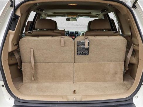 Used 2013 Toyota Highlander SE image 28