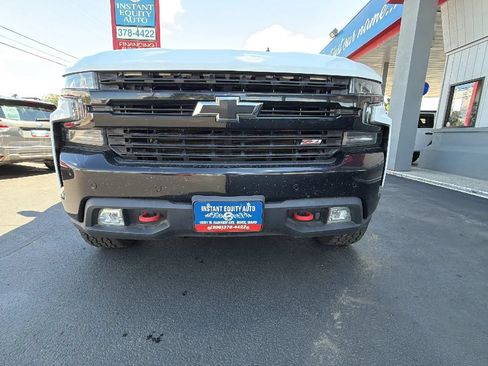 Used 2021 Chevrolet Silverado 1500 LT Trail Boss w/ Convenience Package II AWD/4WD image 9