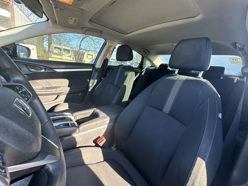 Used 2017 Honda Civic EX image 2