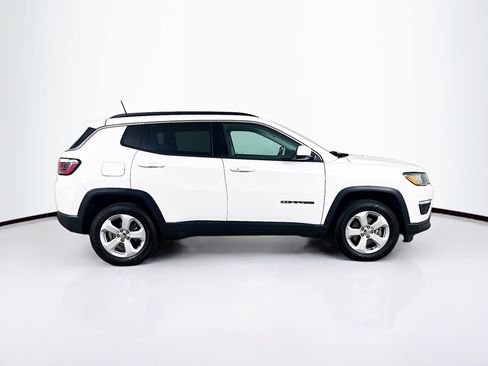 Used 2019 Jeep Compass Latitude w/ Popular Equipment Group AWD/4WD image 10