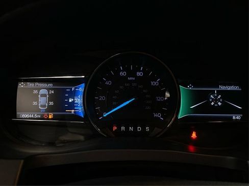 Used 2019 Ford Explorer XLT w/ Equipment Group 202A AWD/4WD image 21