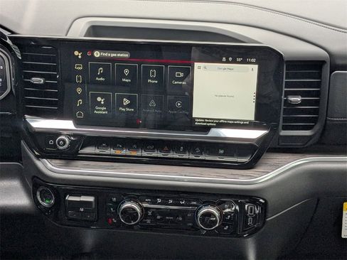 New 2026 GMC Sierra 1500 SLT w/ SLT Premium Plus Package image 18