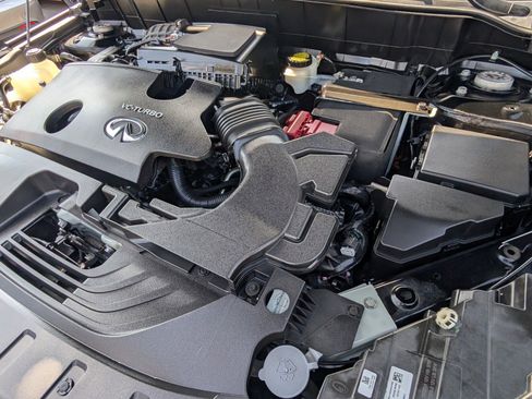 Used 2021 INFINITI QX50 Luxe w/ Appearance Package image 21