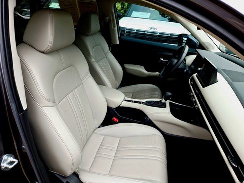 Used 2025 Honda HR-V EX-L image 26
