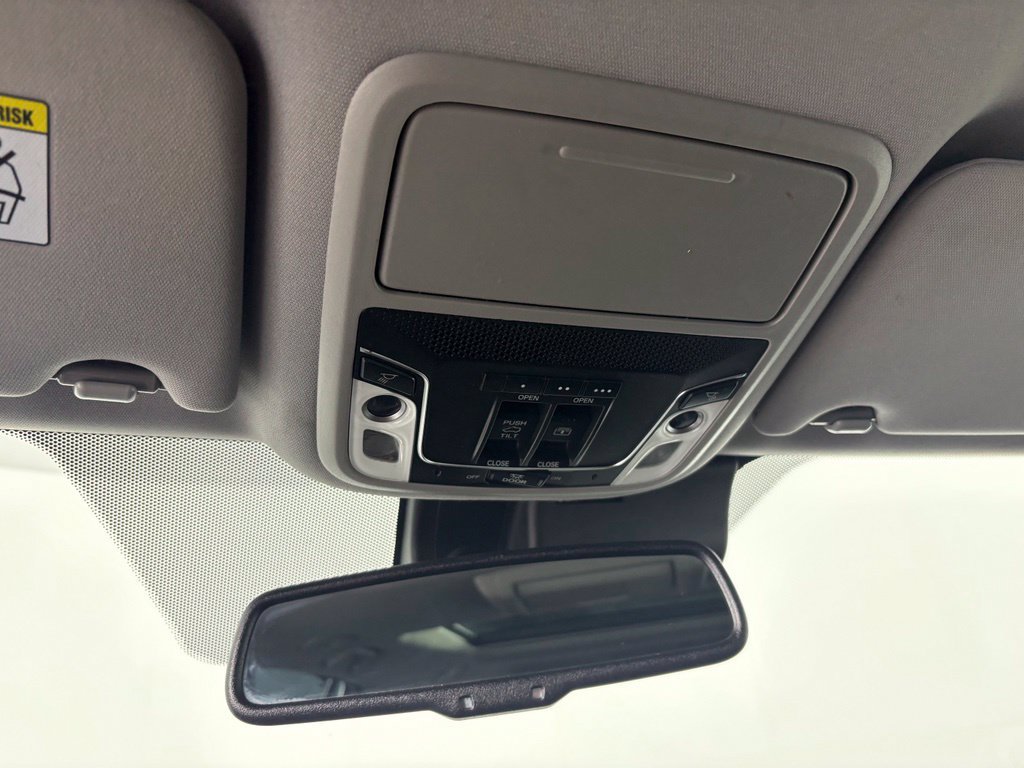 Used 2016 Honda Pilot Elite image 25