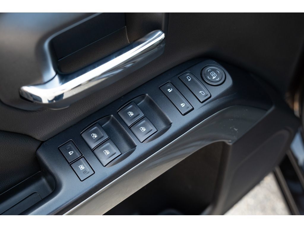 Used 2019 Chevrolet Silverado 1500 LT AWD/4WD image 14