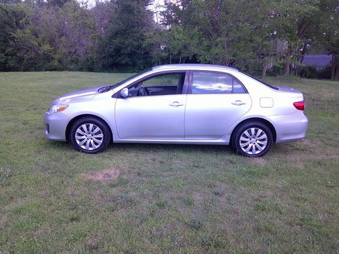 Used 2013 Toyota Corolla LE Special Edition image 5