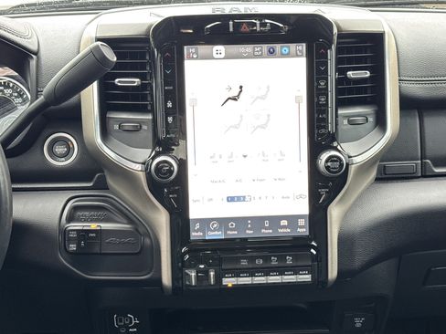 Used 2024 RAM 2500 Laramie w/ Bed Utility Group image 17