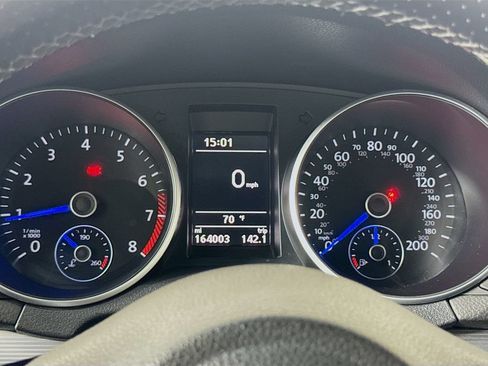 Used 2013 Volkswagen Golf R 4-Door AWD/4WD image 16