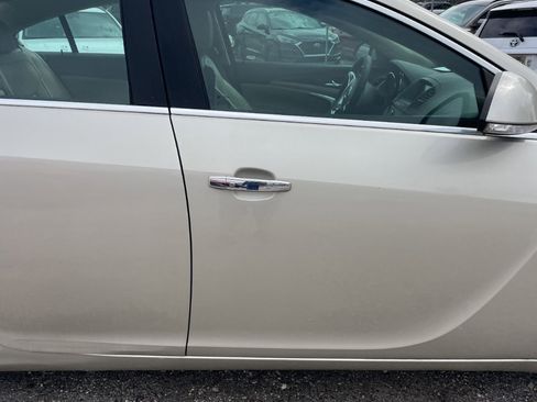 Used 2013 Buick Regal Premium image 13