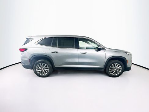 Used 2025 Buick Enclave Preferred image 10