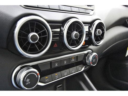 New 2025 Nissan Sentra S image 18