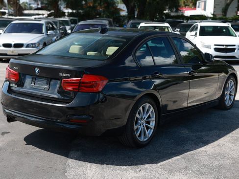 Used 2017 BMW 320i xDrive Sedan AWD/4WD image 11
