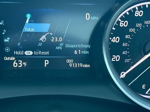 Used 2023 Toyota Camry XLE image 17