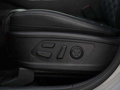 Used 2023 Kia Sorento SX Prestige image 23