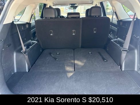 Used 2021 Kia Sorento S FWD image 16
