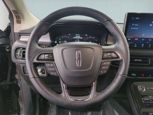 Certified 2023 Lincoln Nautilus AWD w/ Premium Package image 18