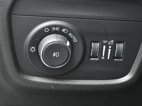 Used 2021 Jeep Grand Cherokee L Overland w/ Advanced Protech Group III AWD/4WD image 18