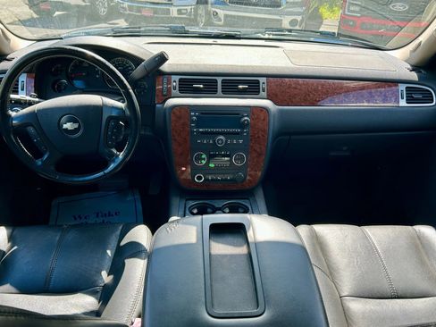 Used 2007 Chevrolet Suburban LT w/ LT Preferred Equipment Group image 20