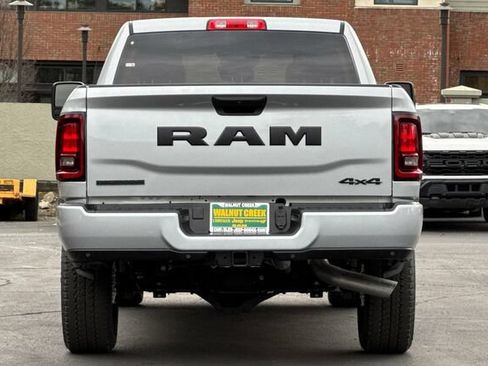 New 2026 RAM 2500 Big Horn AWD/4WD image 5