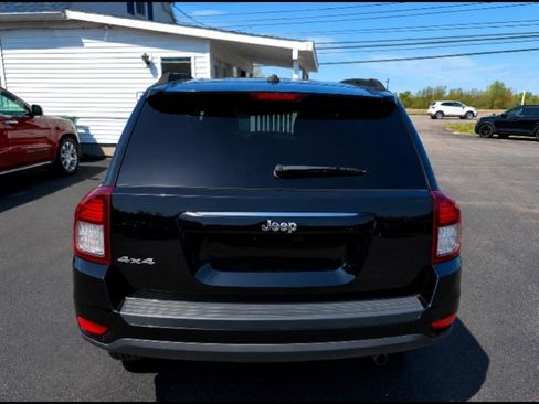 Used 2016 Jeep Compass Sport w/ Power Value Group AWD/4WD image 3