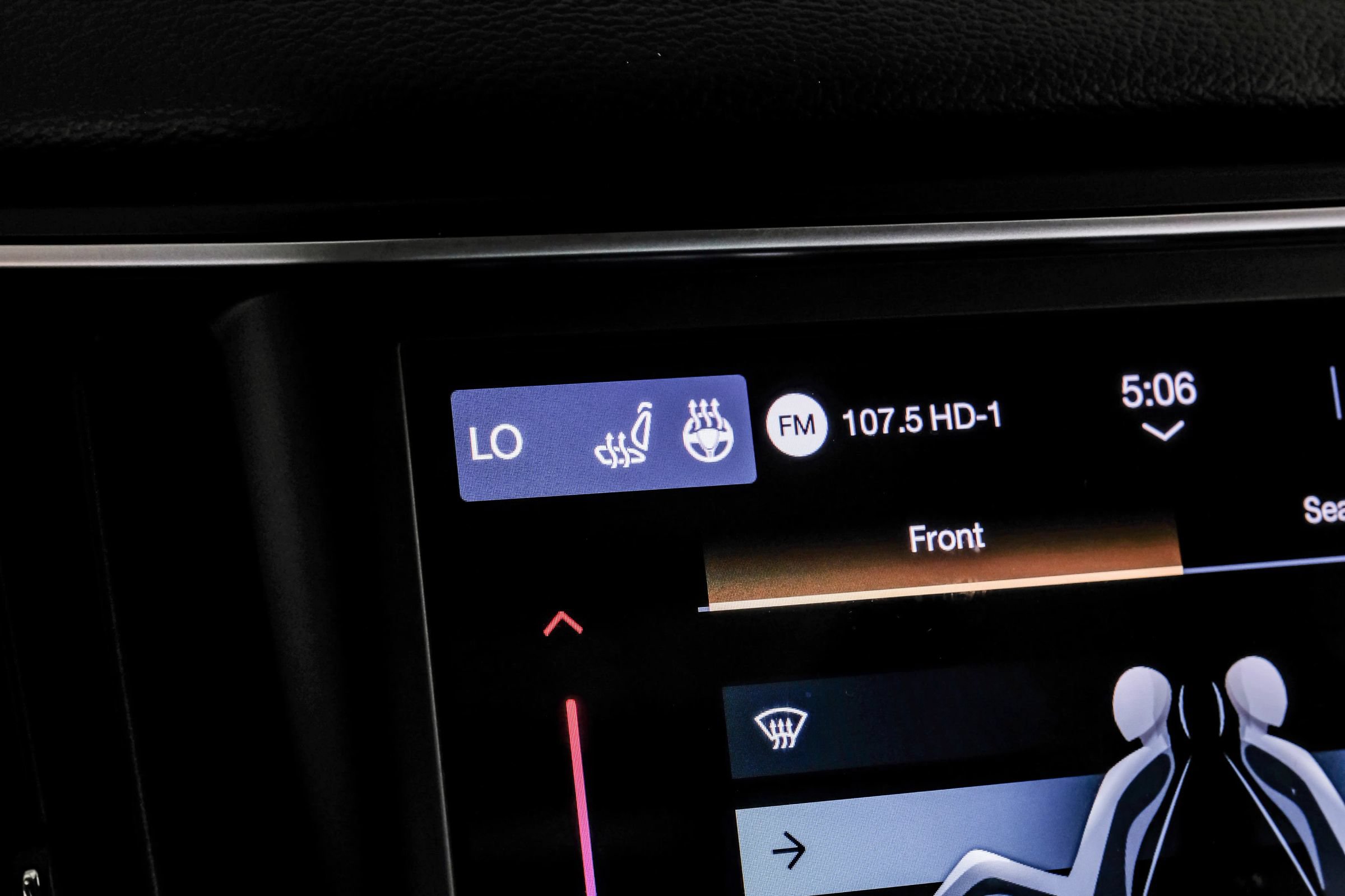 Used 2021 Maserati Levante AWD/4WD image 35