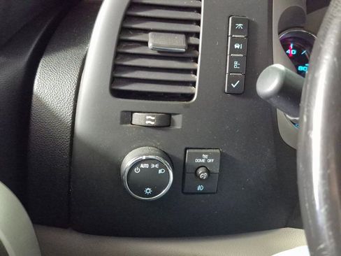 Used 2011 Chevrolet Silverado 2500 LT w/ Interior Plus Package image 16