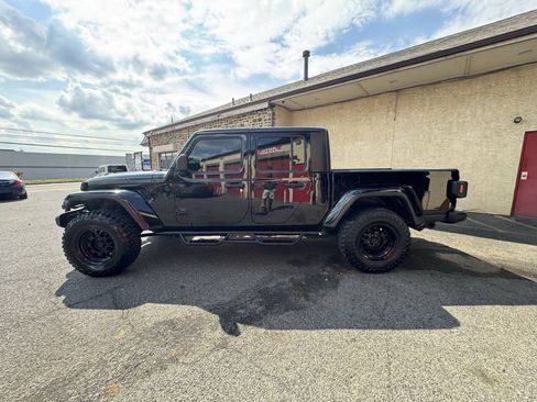 Used 2021 Jeep Gladiator Sport AWD/4WD image 3