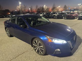 Used 2020 Nissan Altima 2.5 SR video 3