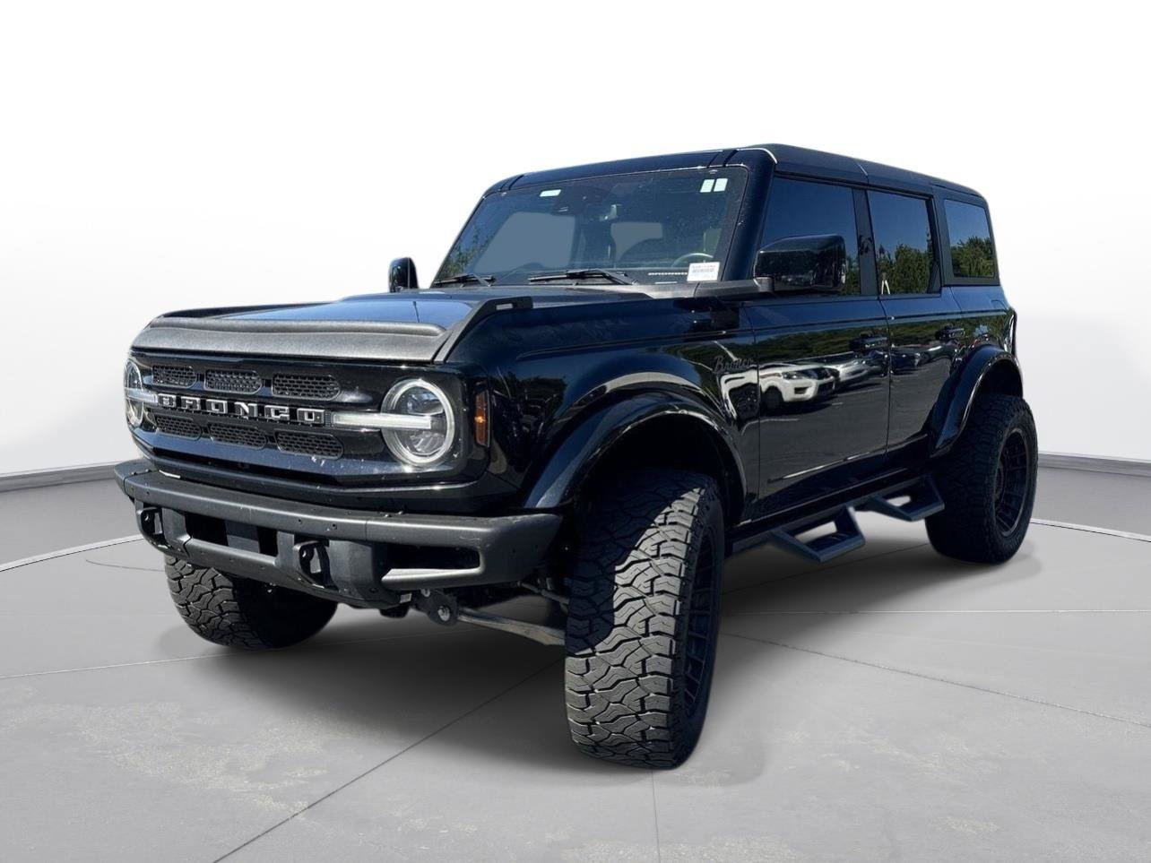 Used 2023 Ford Bronco Outer Banks AWD/4WD image 2
