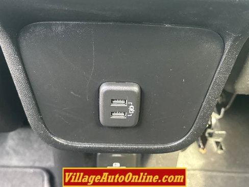 Used 2019 Chevrolet Equinox LT w/ LT True North Edition AWD/4WD image 34