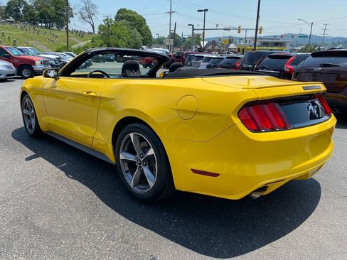 Used 2015 Ford Mustang Convertible w/ Equipment Group 051A RWD image 5