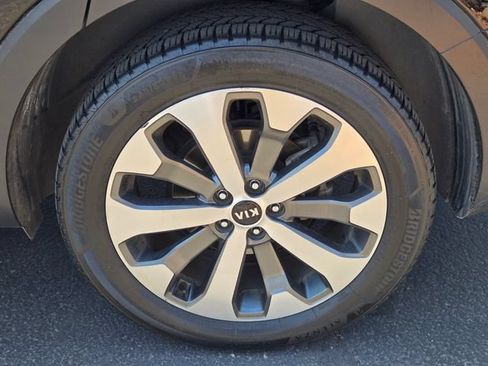 Used 2021 Kia Telluride S AWD/4WD image 6
