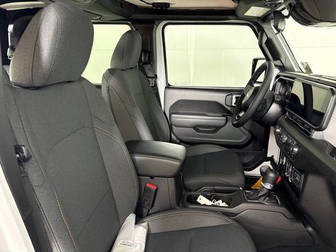 New 2026 Jeep Gladiator Sport AWD/4WD image 16