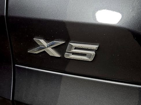 Used 2022 BMW X5 xDrive40i w/ Premium Package AWD/4WD image 33