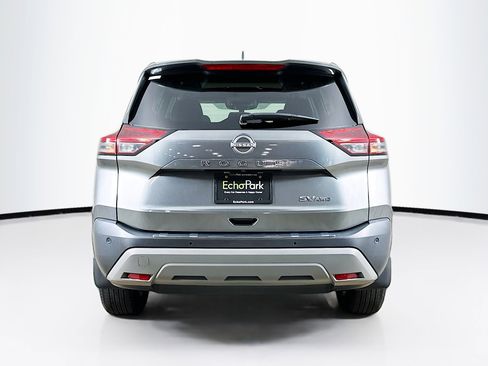 Used 2023 Nissan Rogue SV w/ SV Premium B Package image 7