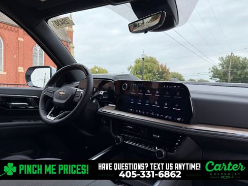 New 2026 Chevrolet Suburban High Country image 3