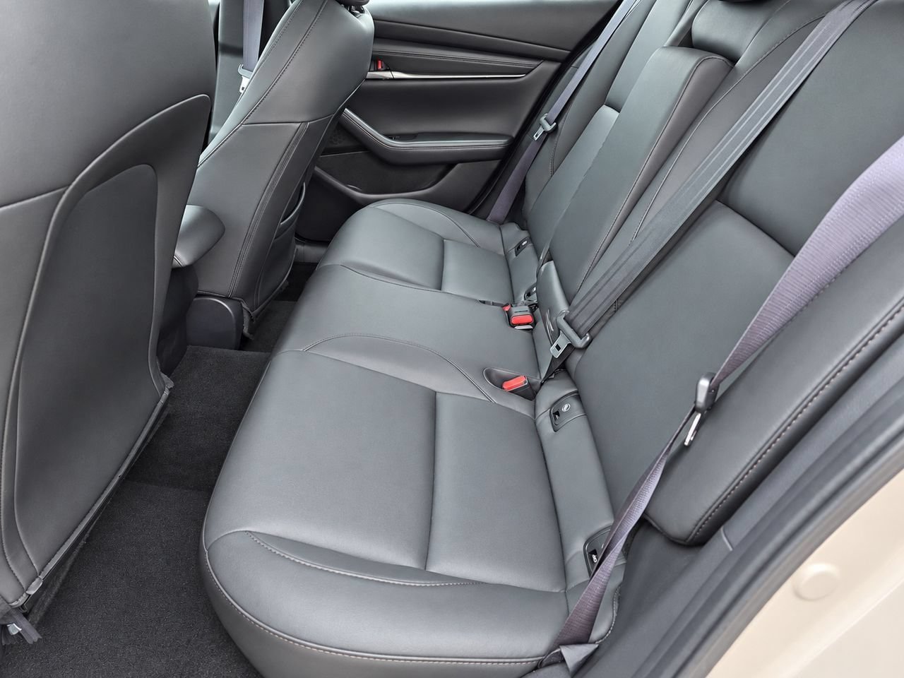 Used 2024 MAZDA MAZDA3 s FWD image 33