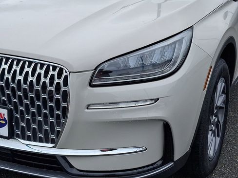 Used 2023 Lincoln Corsair AWD image 9