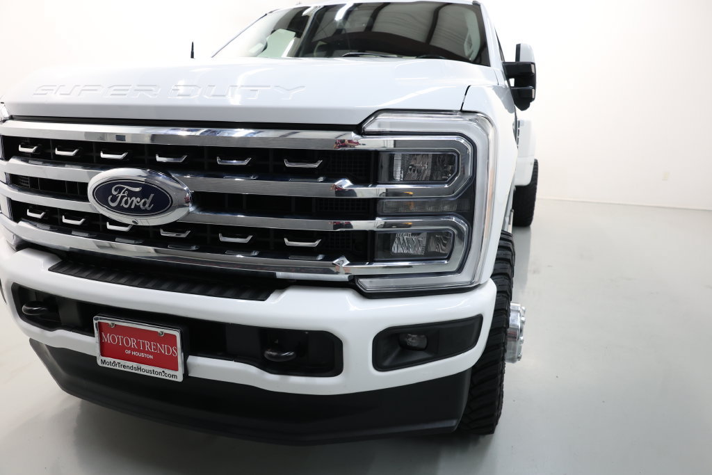 Used 2023 Ford F350 Lariat w/ FX4 Off-Road Package AWD/4WD image 60