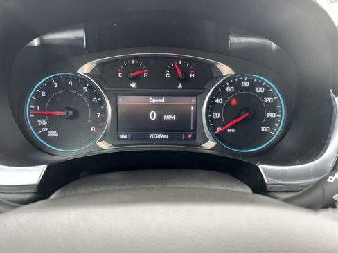 Used 2023 Chevrolet Traverse LT AWD/4WD image 17