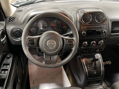 Used 2013 Jeep Patriot Sport w/ PWR Value Group AWD/4WD image 3
