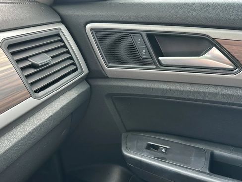 Used 2021 Volkswagen Atlas SE FWD image 42