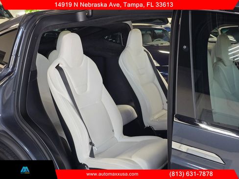 Used 2017 Tesla Model X 75D image 6