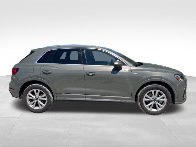 Used 2025 Audi Q3 2.0T Premium AWD/4WD image 11
