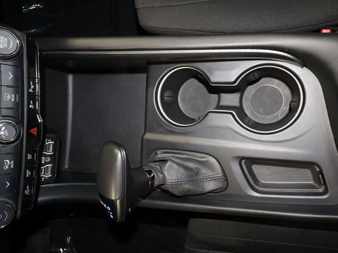 Used 2025 Dodge Durango GT AWD/4WD image 15