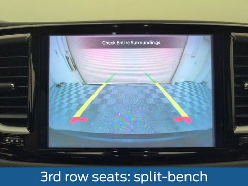 Used 2022 Chrysler Pacifica Touring-L FWD image 27