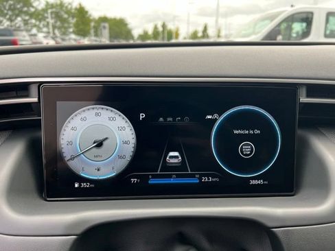 Used 2022 Hyundai Tucson Limited AWD/4WD image 11