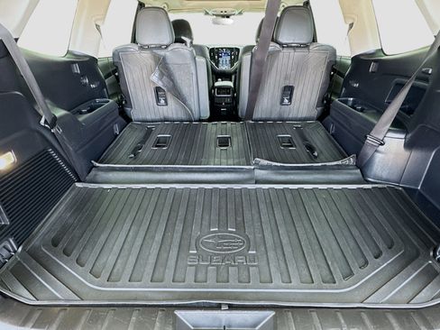 Used 2025 Subaru Ascent Onyx Edition AWD/4WD image 17