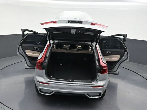New 2026 Volvo XC60 B5 Plus w/ Protection Package Premier AWD/4WD image 33